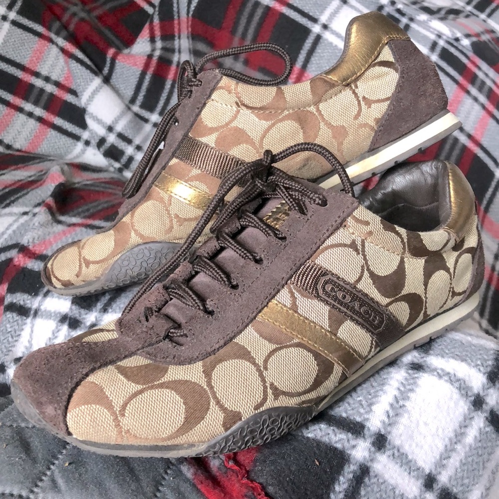Authentic Coach (Katelyn) shoes size 7.5M